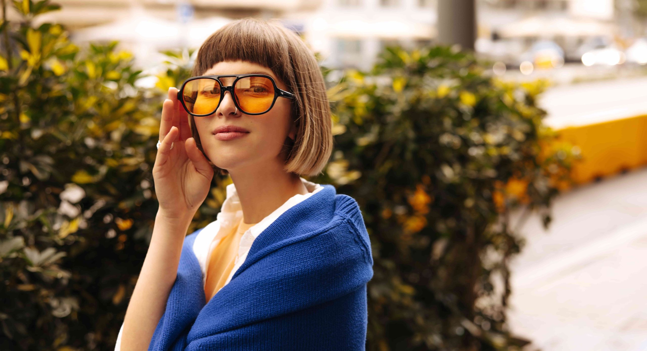 frange avec lunettes