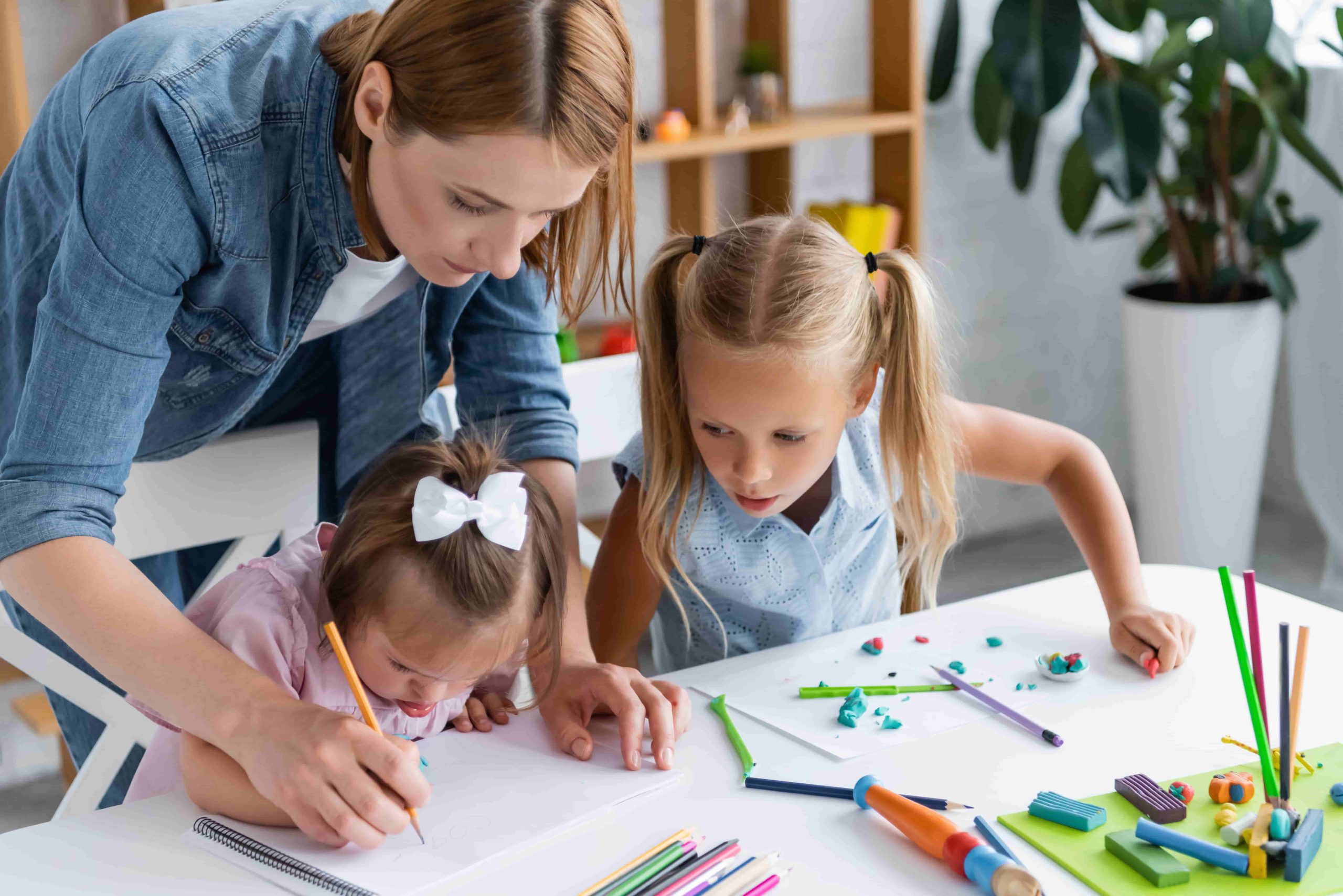 Pourquoi Devenir Assistante Maternelle ? - CFA Espace Concours - CFA Espace  Concours