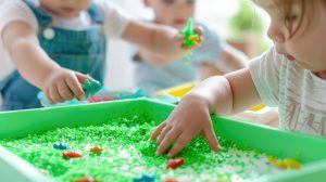 Ateliers ludiques et sensoriels semaine petite enfance -min